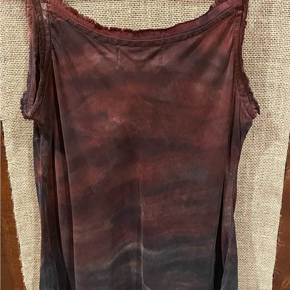 Bella Dahl cami style top in burgundy and black horizon dye